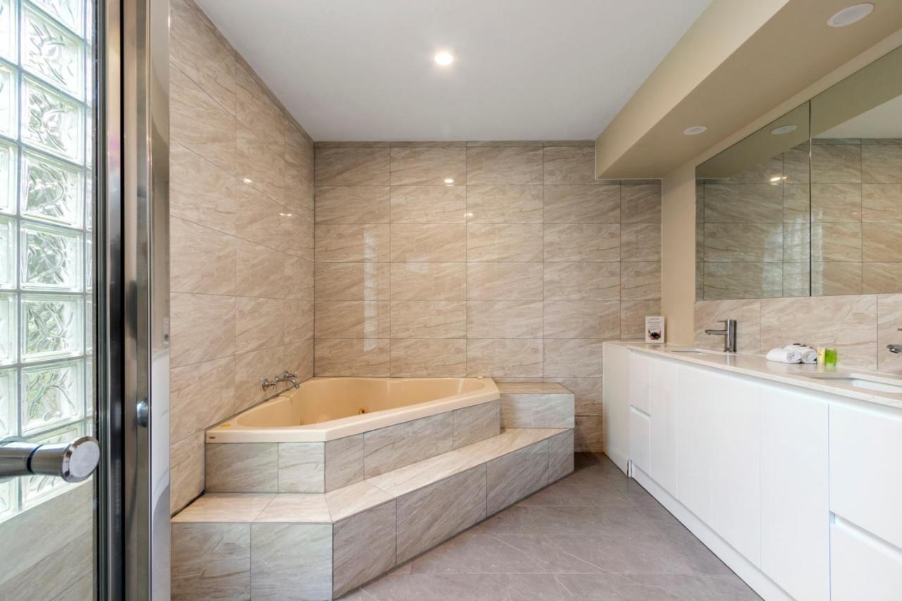 Knox International Hotel And Apartments Wantirna Eksteriør billede