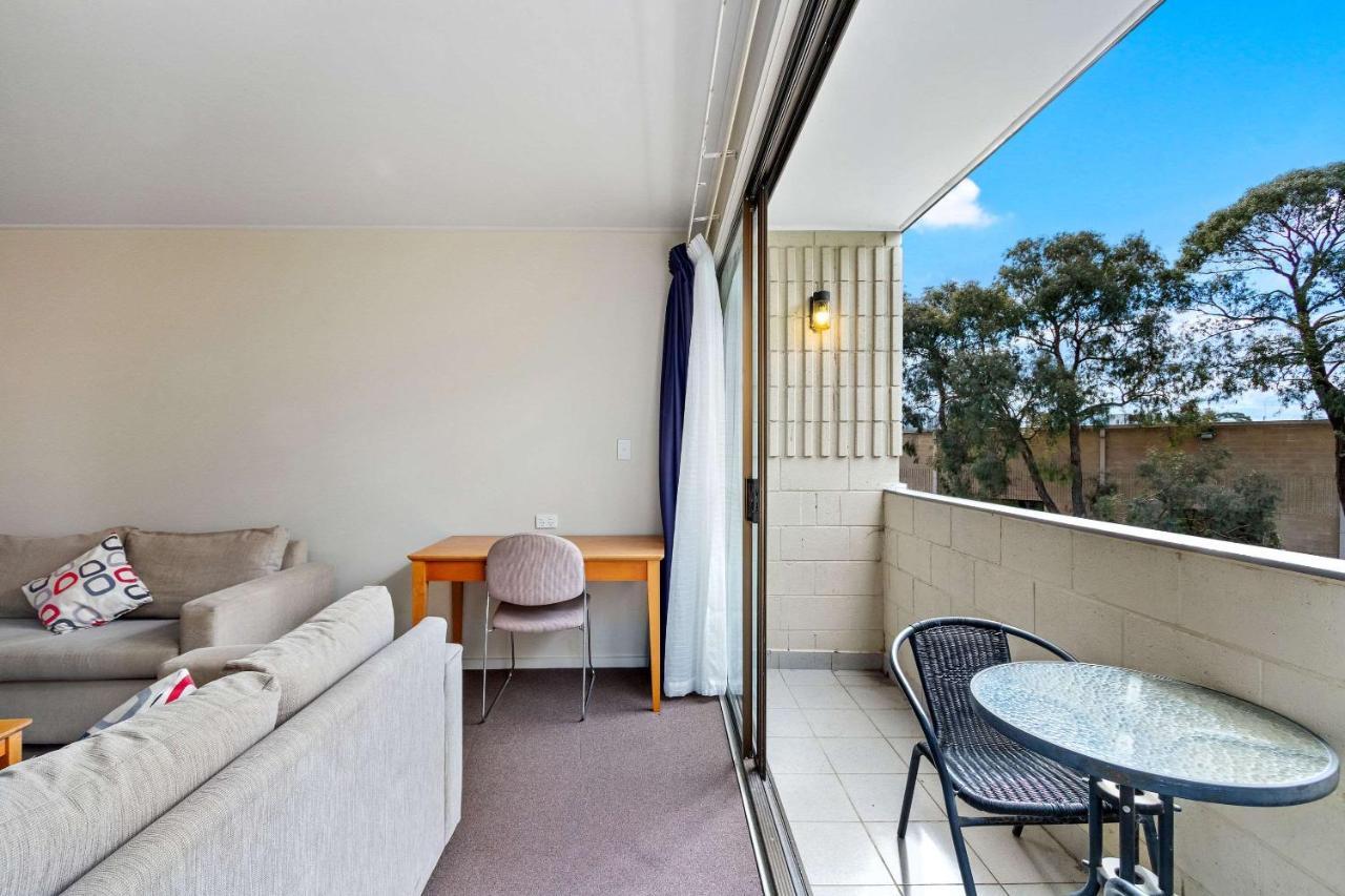 Knox International Hotel And Apartments Wantirna Eksteriør billede